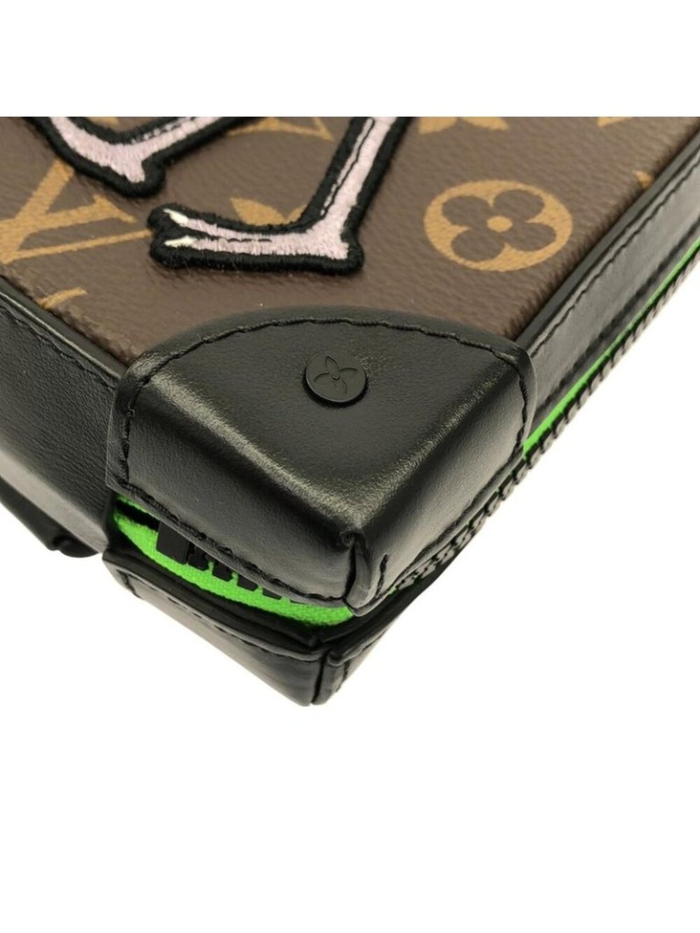 Louis Vuitton Monogram Soft Trunk Phone Box - Picture 3 of 10